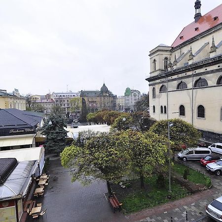 Voyager Hostel Lviv Extérieur photo